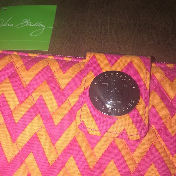 New without tags Vera Bradley Turnlock wallet - Picture 7 of 12